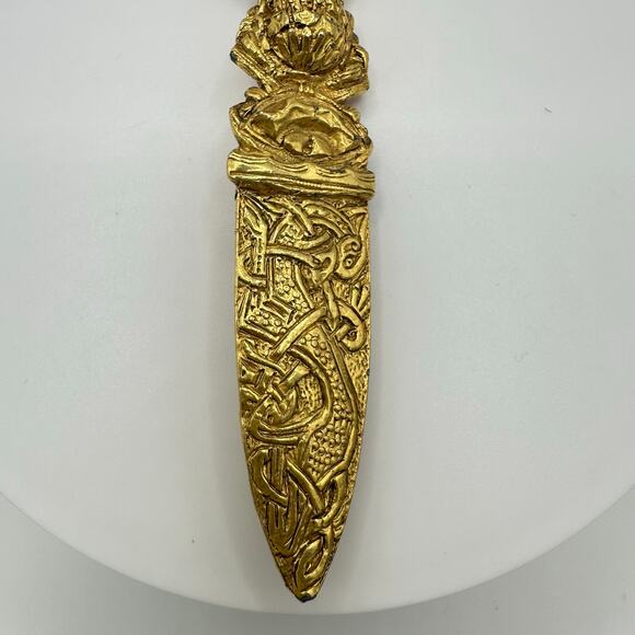 Vintage gold tone Grecco Roman style scabbard dagger cameo face 4" brooch - Picture 5 of 8
